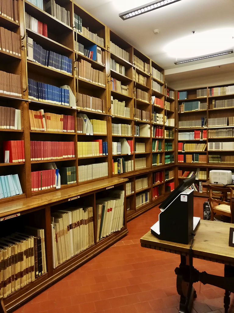 Bibliotheken-Raum